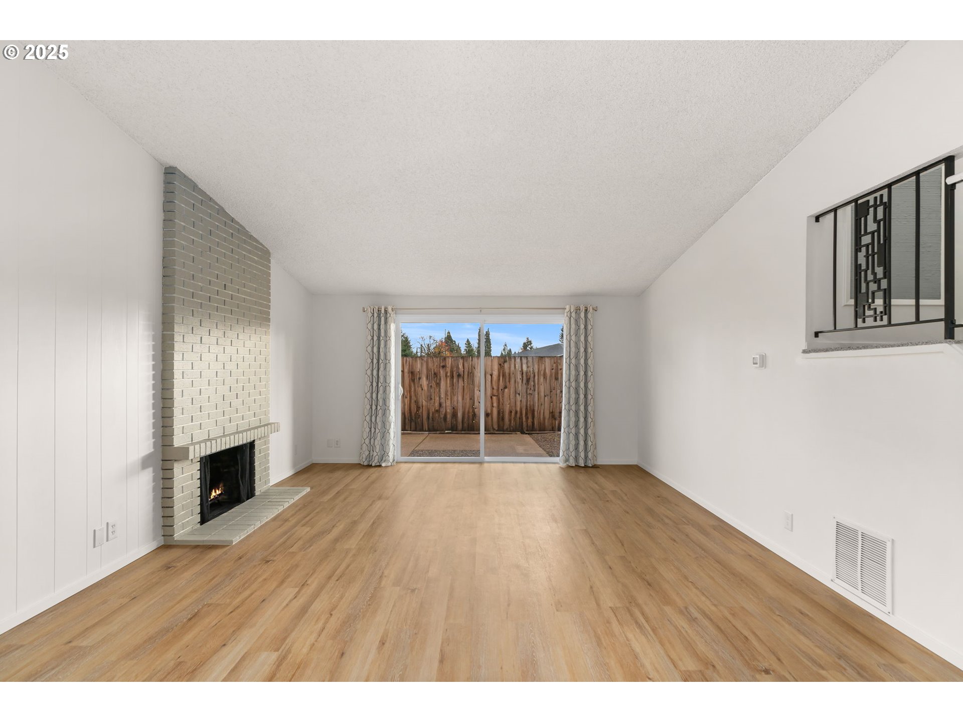 532 Hartke Loop Oregon City, OR 97045 - Photo 5 of 35 Gallery Image 5