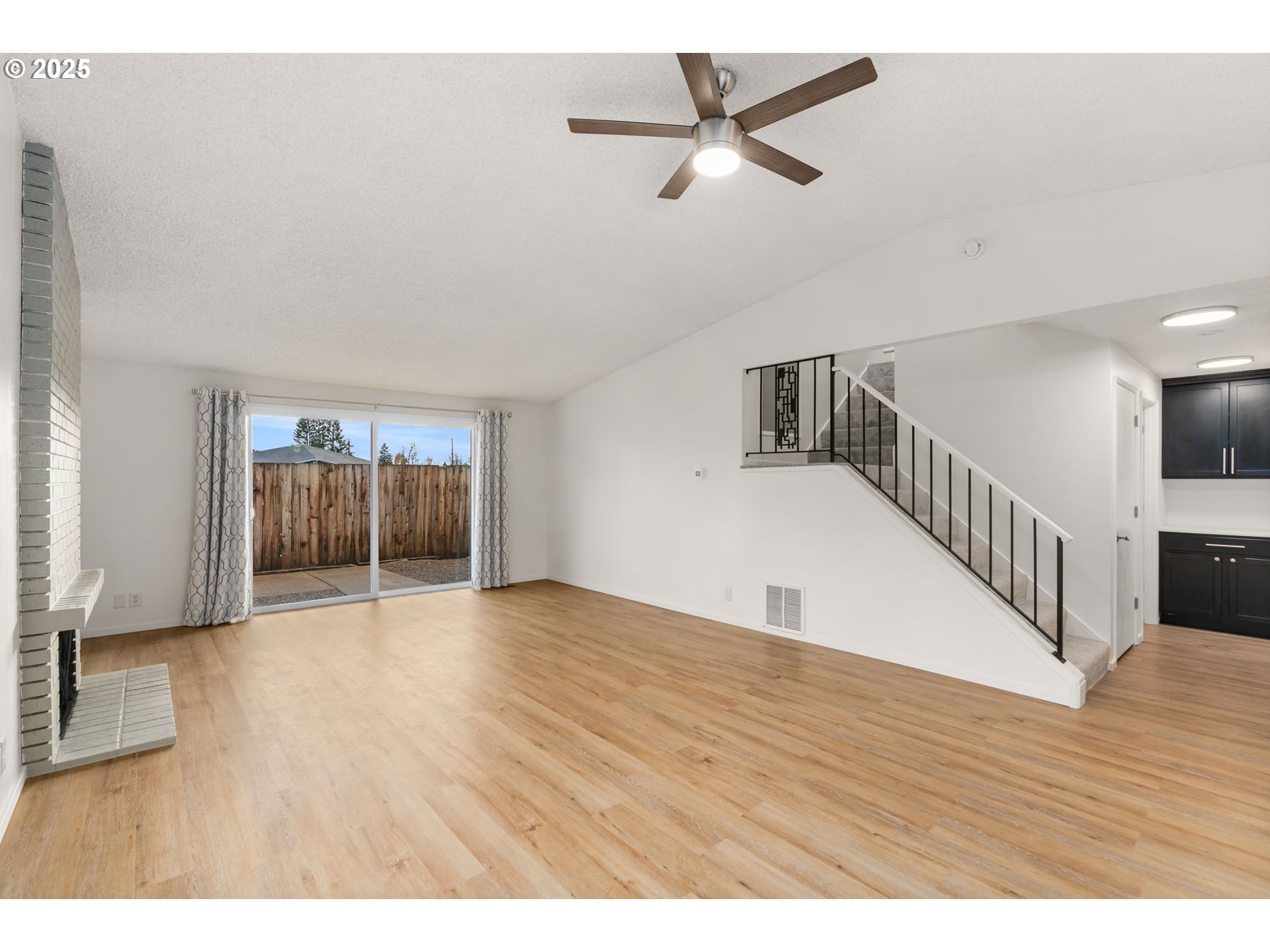 532 Hartke Loop Oregon City, OR 97045 - Photo 6 of 35 Gallery Image 6