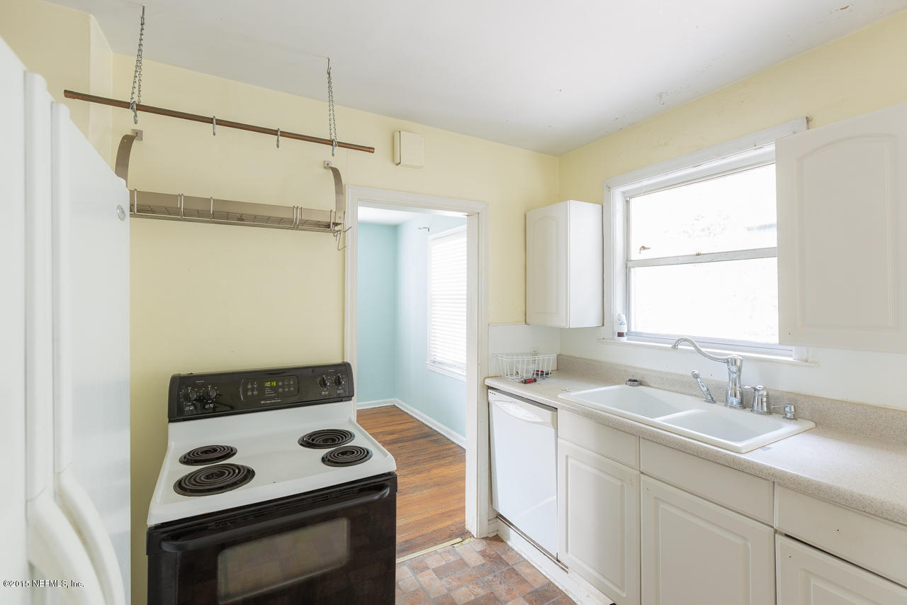 2051 Gibson Road Jacksonville, FL 32207 - Photo 23 of 32 IMG_7027