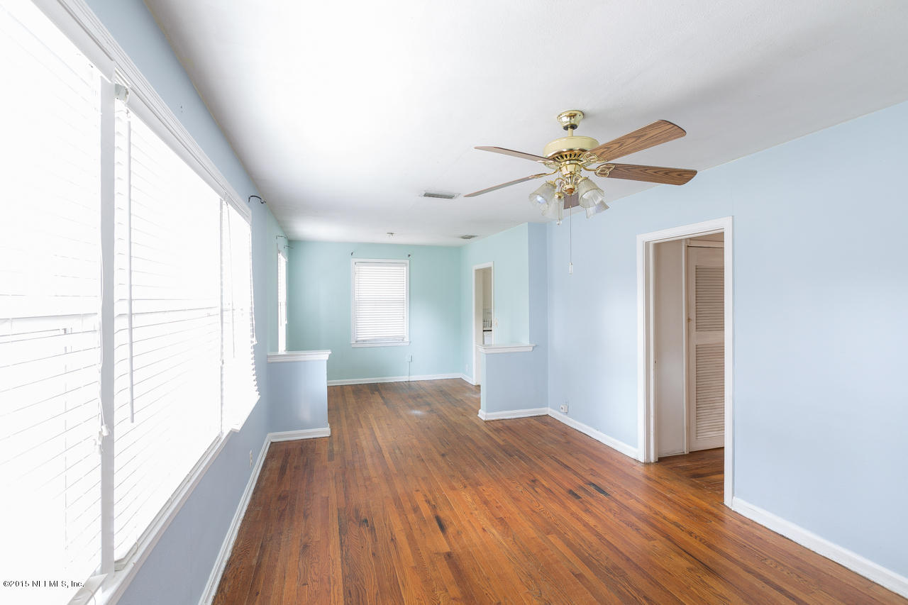 2051 Gibson Road Jacksonville, FL 32207 - Photo 24 of 32 IMG_7029