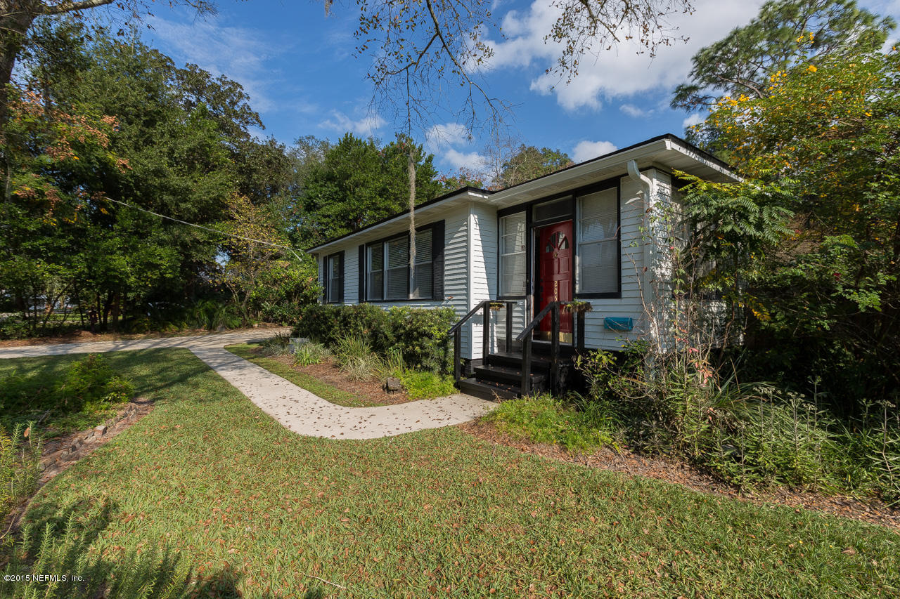 2051 Gibson Road Jacksonville, FL 32207 - Photo 8 of 32 IMG_7009