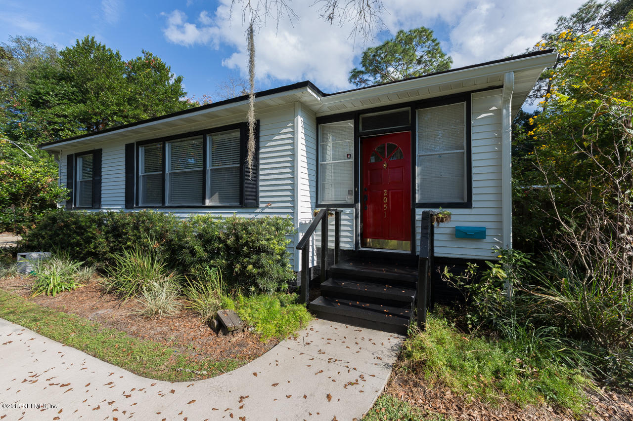 2051 Gibson Road Jacksonville, FL 32207 - Photo 9 of 32 IMG_7010