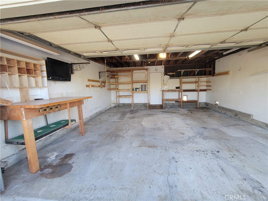 14325 Blackpool Road Westminster, CA 92683 - Photo 28 of 28 a view of a garage