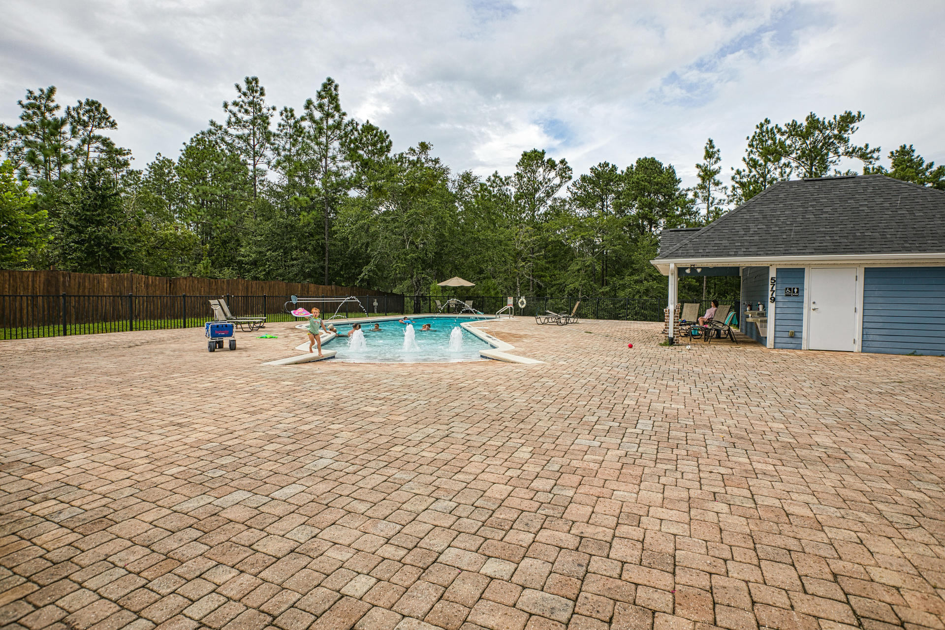 5789 Wayne Rogers Road Crestview, FL 32539 - Photo 33 of 37 5789 Wayne Rogers Rd Crestview-037-034-8