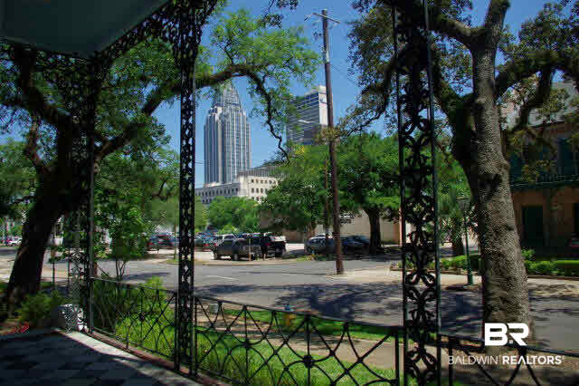 250 St Anthony Street Mobile, AL 36603 - Photo 2 of 35