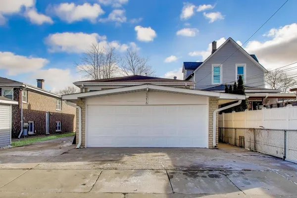 a view of a house with a outdoor space