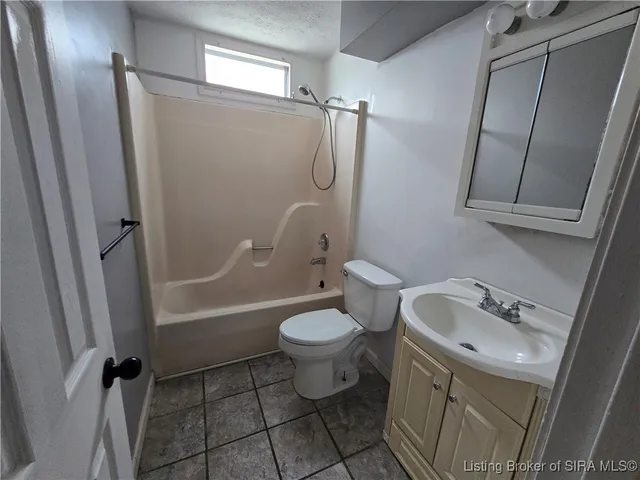 $185,000 | 1001 North Water Street, Salem, IN 47167