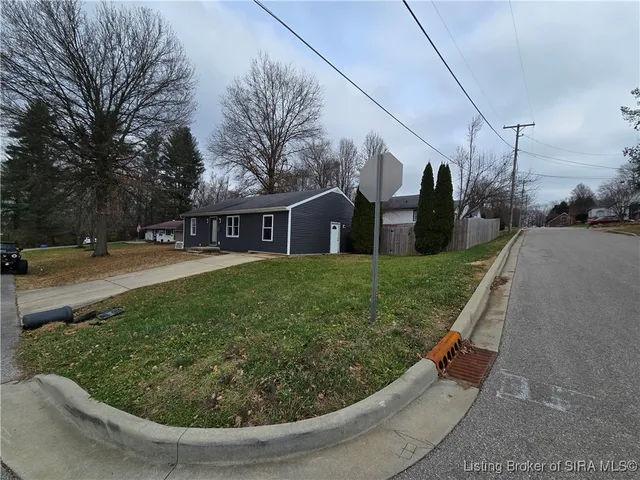 $185,000 | 1001 North Water Street, Salem, IN 47167