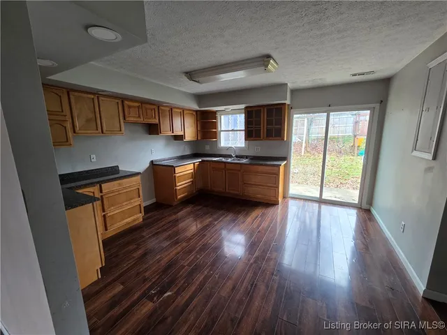 $185,000 | 1001 North Water Street, Salem, IN 47167