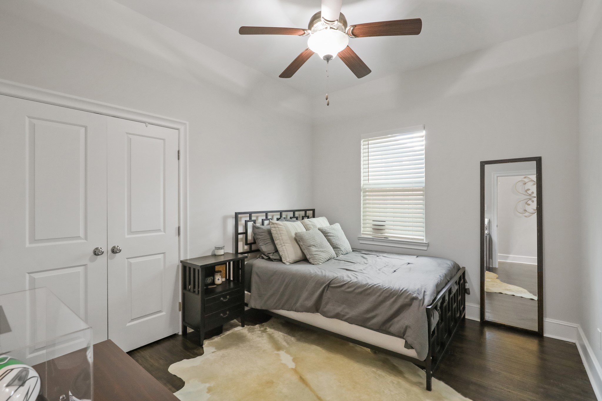 913 Eleanor Street Houston, TX 77009 - Photo 16 of 21 Bedroom #2