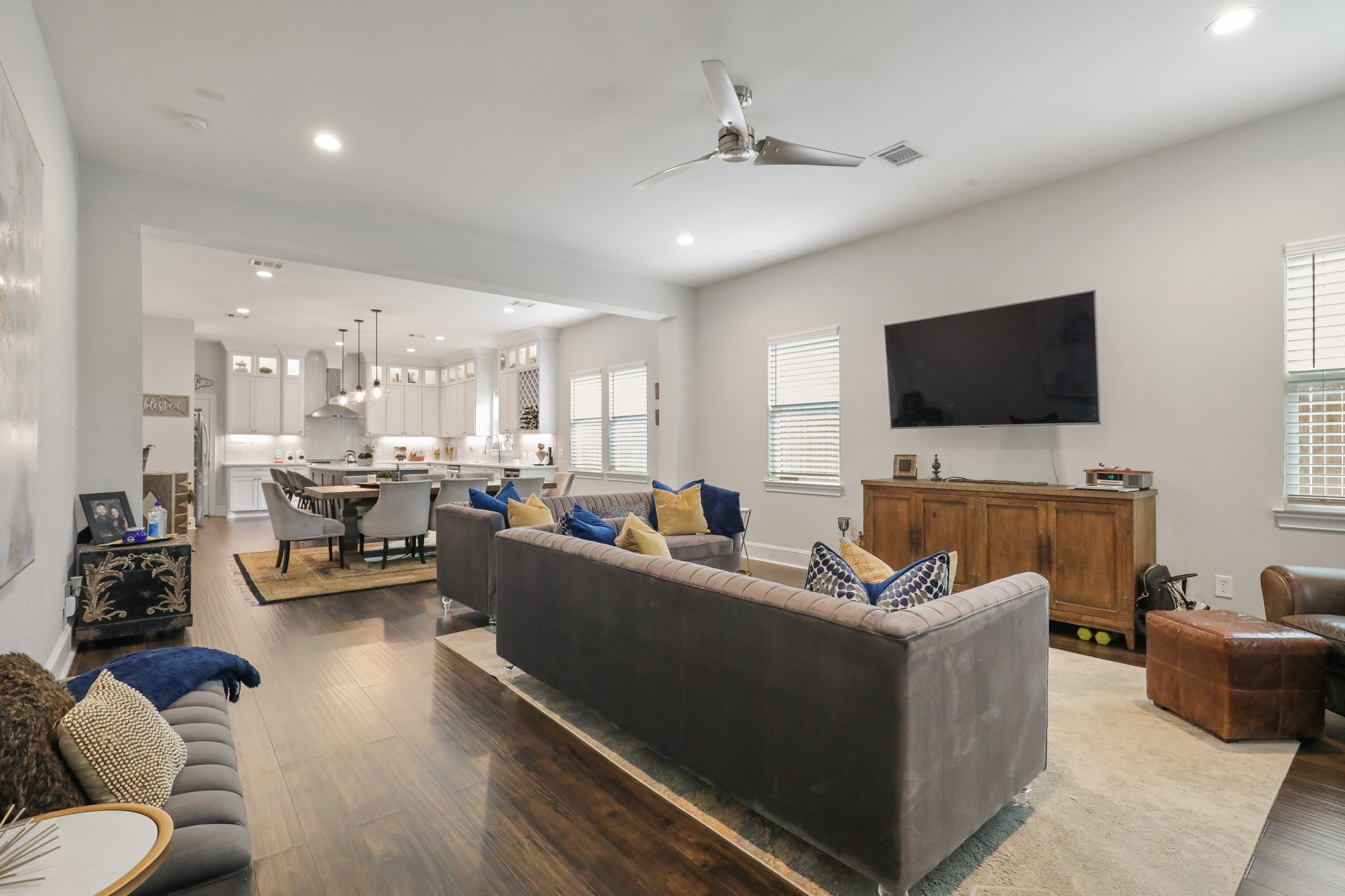 913 Eleanor Street Houston, TX 77009 - Photo 5 of 21