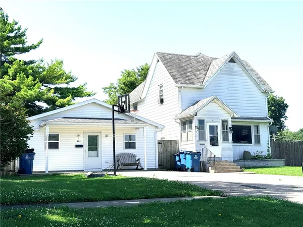 $135,000 | 411 West Washington Street, Hoopeston, IL 60942