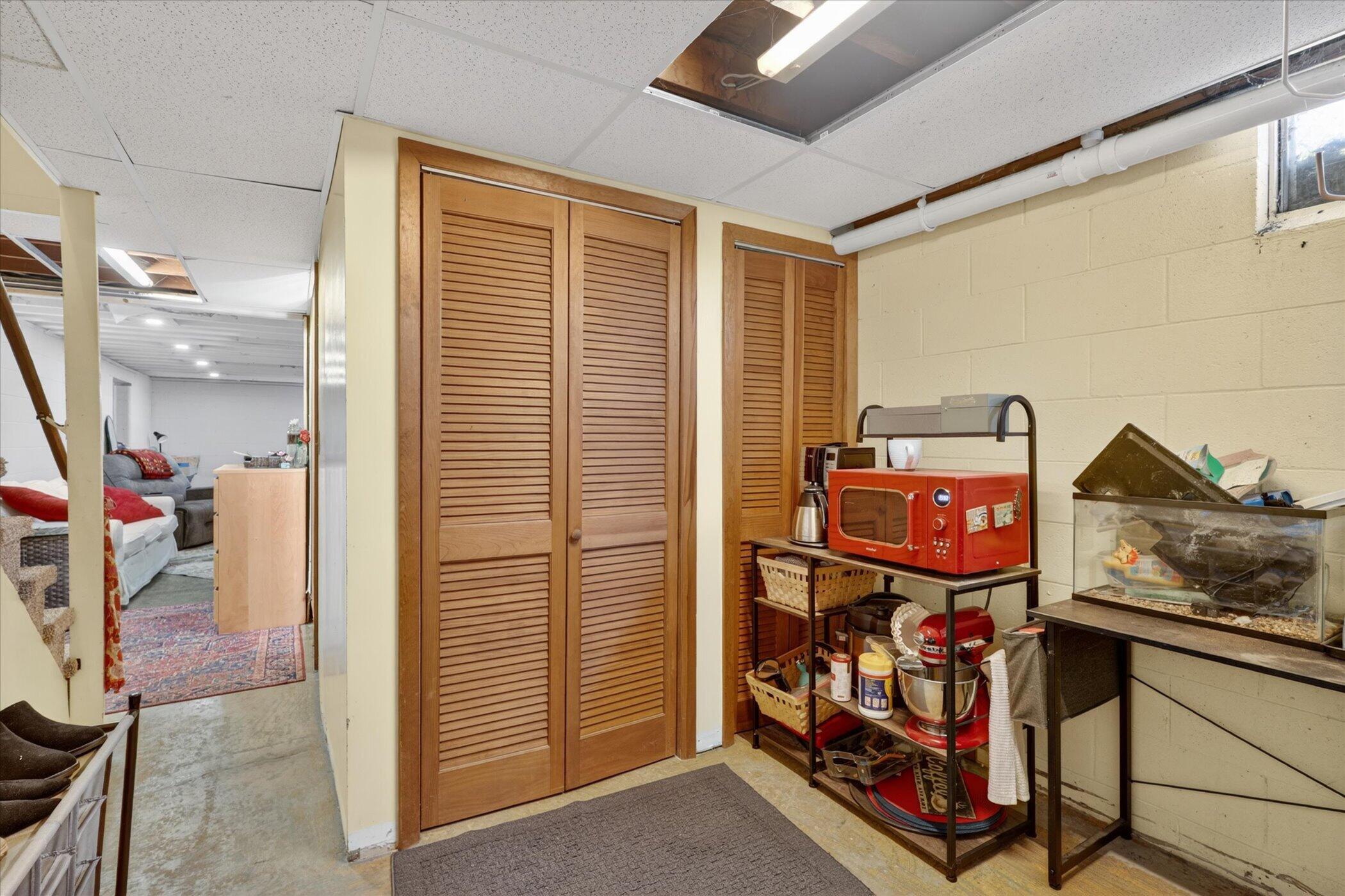 3262 West Wagner Road Buchanan, MI 49107 - Photo 27 of 39 20-3262-W-Wagner-Rd-Windowstill