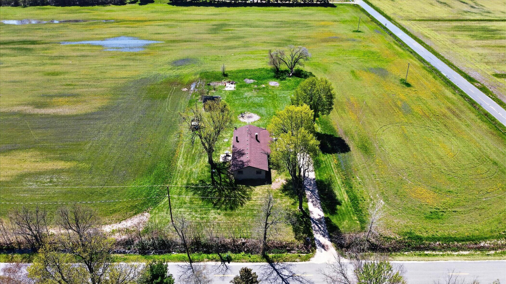3262 West Wagner Road Buchanan, MI 49107 - Photo 35 of 39 35-3262-W-Wagner-Rd-Windowstill