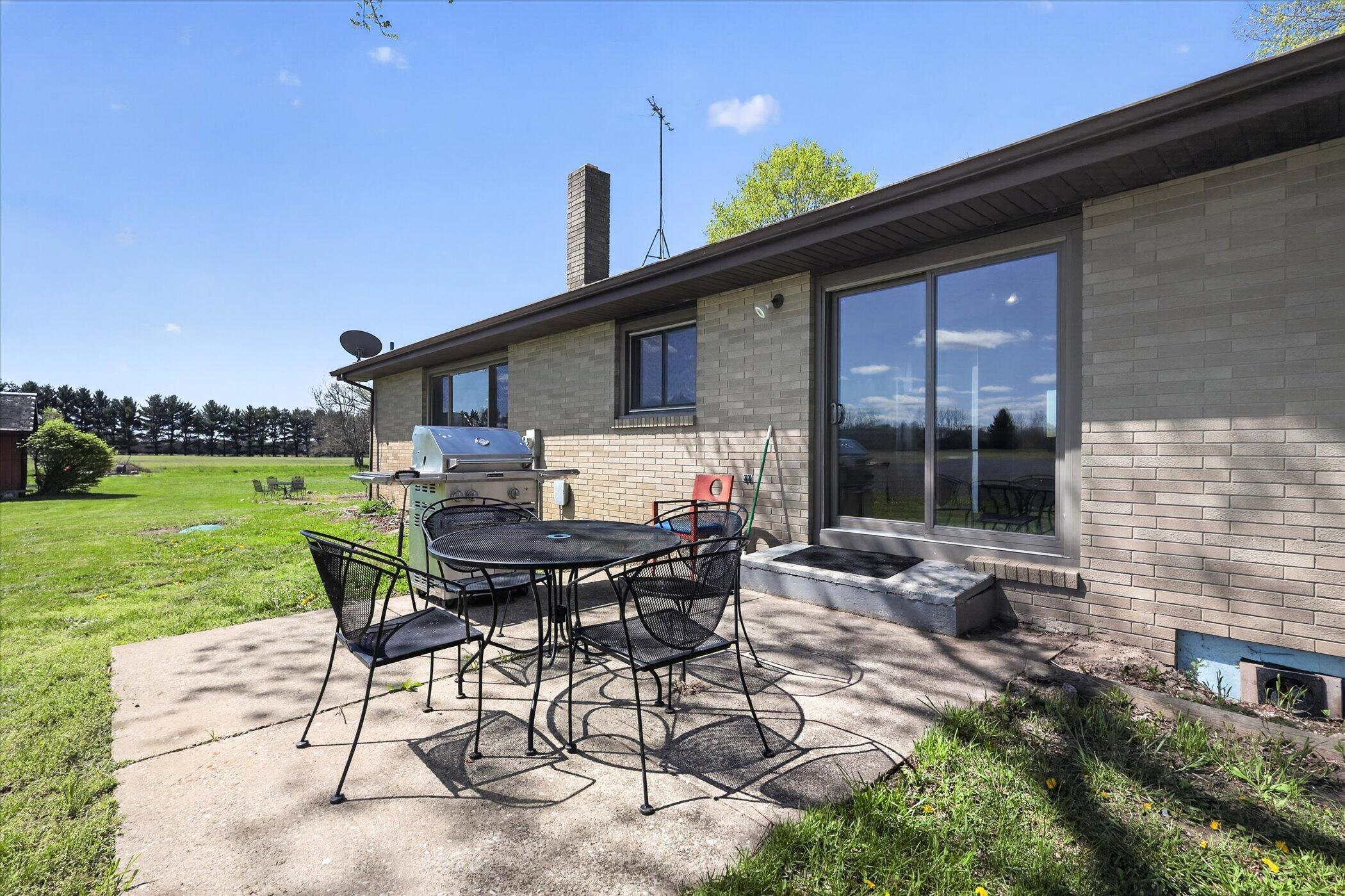 3262 West Wagner Road Buchanan, MI 49107 - Photo 5 of 39 23-3262-W-Wagner-Rd-Windowstill