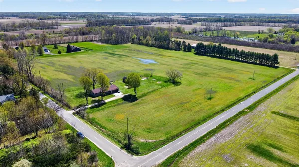$419,000 | 3262 West Wagner Road, Buchanan, MI 49107