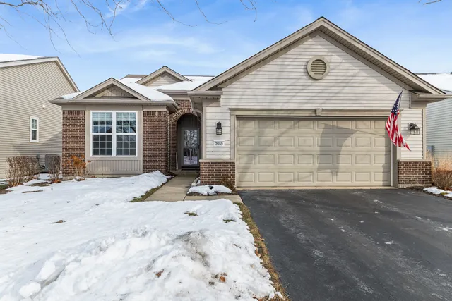 $395,000 | 2659 Venetian Lane, Elgin, IL 60124