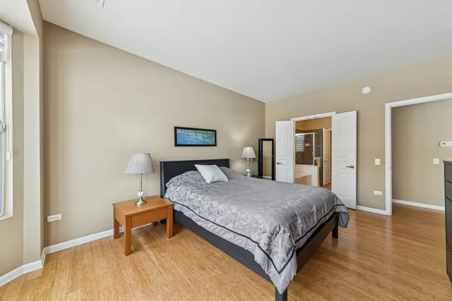 $395,000 | 2659 Venetian Lane, Elgin, IL 60124