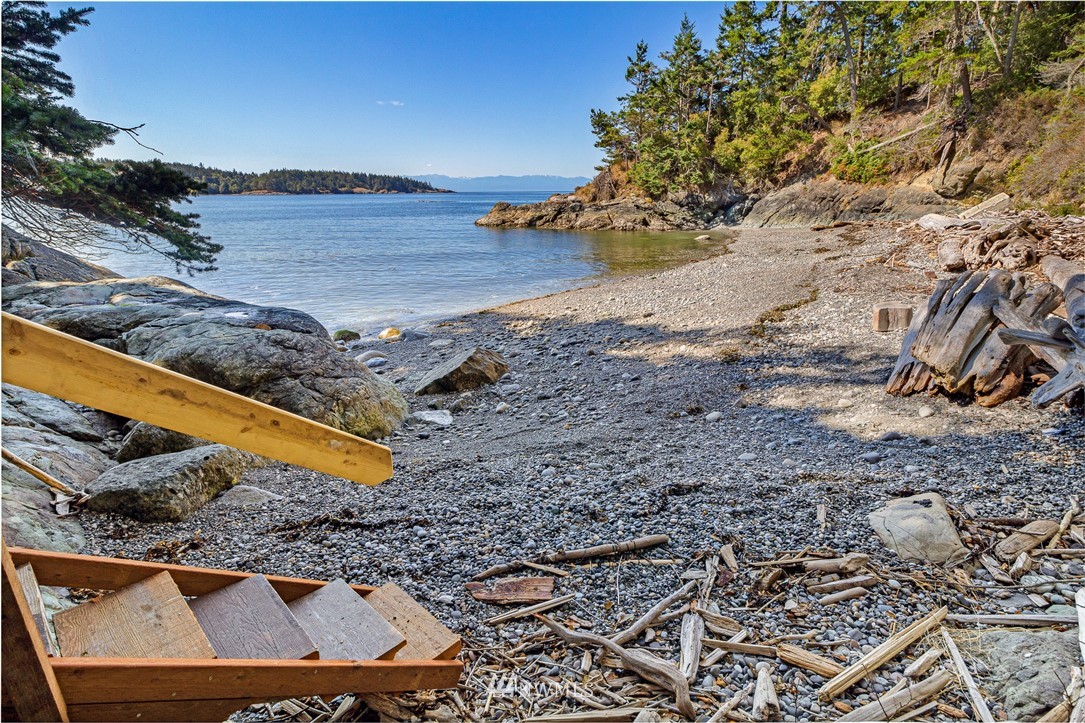 257 Dusty Road Lopez Island, WA 98261 - Photo 5 of 36