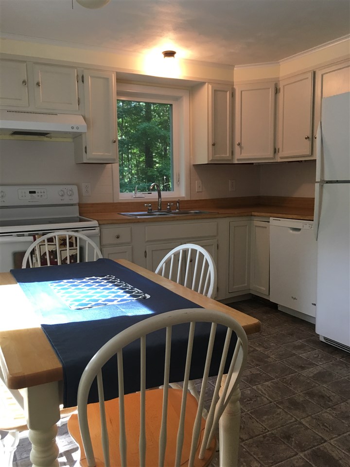 315 Pams Hill Road Wardsboro, VT 05360 - Photo 3 of 26