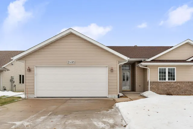 $298,500 | 2495 Mossy Creek Drive, Owatonna, MN 55060