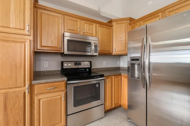 $298,500 | 2495 Mossy Creek Drive, Owatonna, MN 55060