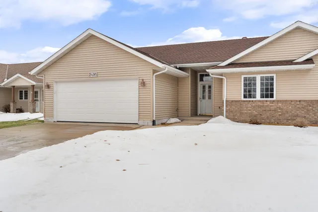 $298,500 | 2495 Mossy Creek Drive, Owatonna, MN 55060