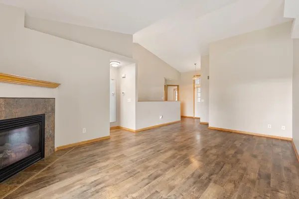 $298,500 | 2495 Mossy Creek Drive, Owatonna, MN 55060