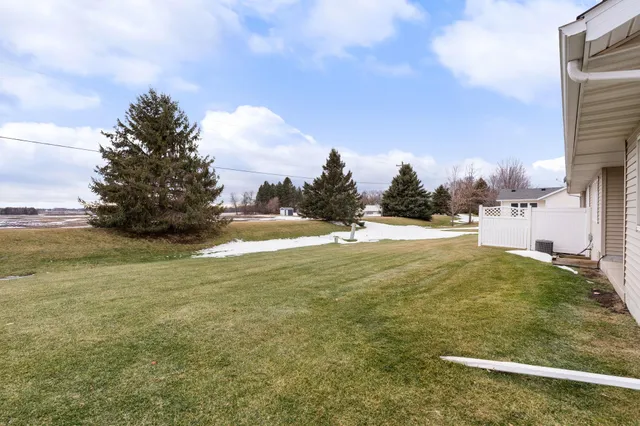 $298,500 | 2495 Mossy Creek Drive, Owatonna, MN 55060