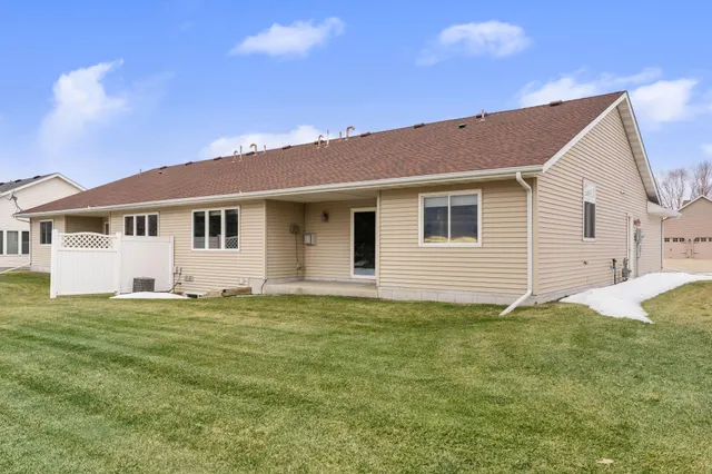 $298,500 | 2495 Mossy Creek Drive, Owatonna, MN 55060