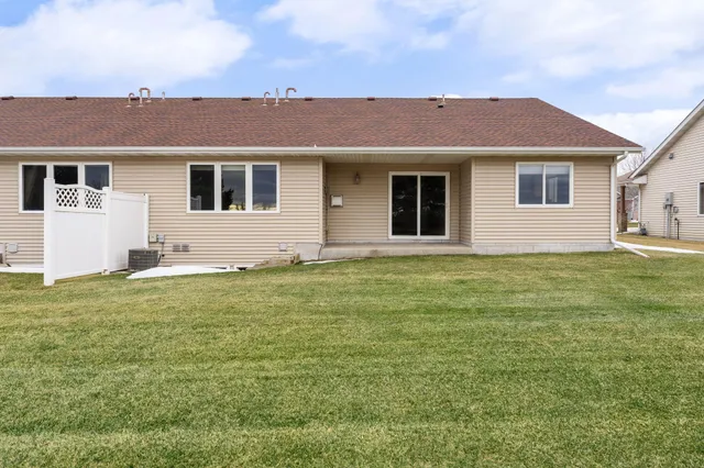 $298,500 | 2495 Mossy Creek Drive, Owatonna, MN 55060