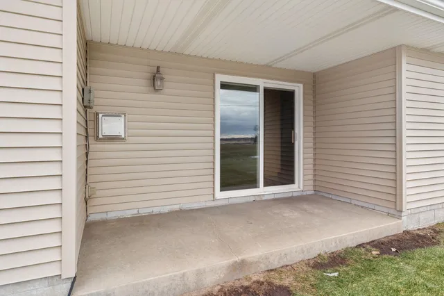 $298,500 | 2495 Mossy Creek Drive, Owatonna, MN 55060