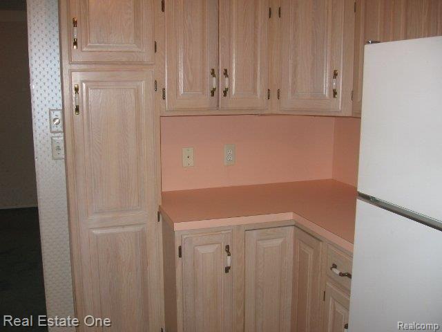 29348 Hoover Road Warren, MI 48093 - Photo 8 of 16 Kitchen