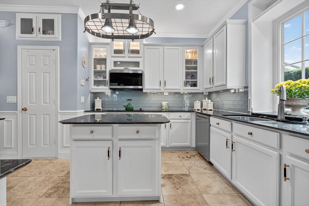 8375 Bowden Way Windermere, FL 34786 - Photo 11 of 62