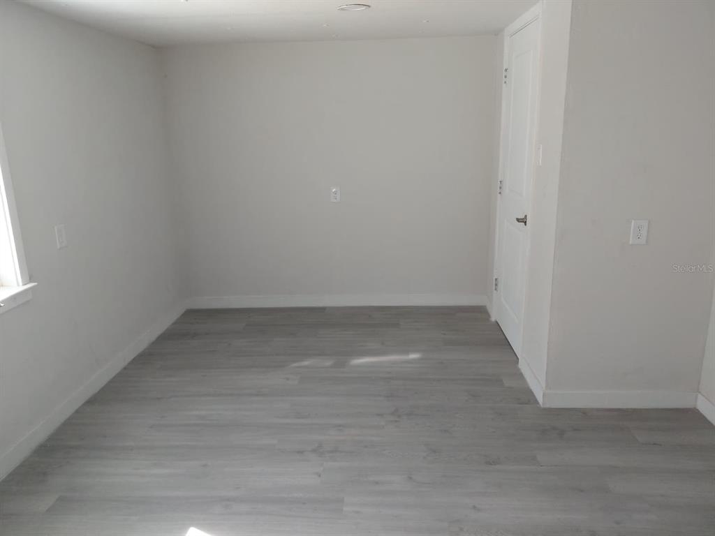 17405 Northeast 38th Lane Road Silver Springs, FL 34488 - Photo 23 of 25 a view of a small space