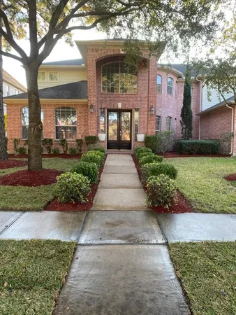 $3,500 | 11815 Canyon Mills Drive, Houston, TX 77095