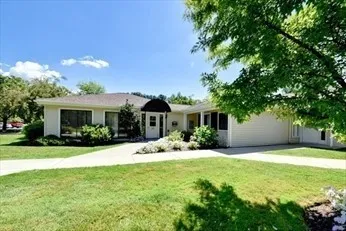 $1,750 | 29 Village Rock Lane, Unit 6, Natick, MA 01760