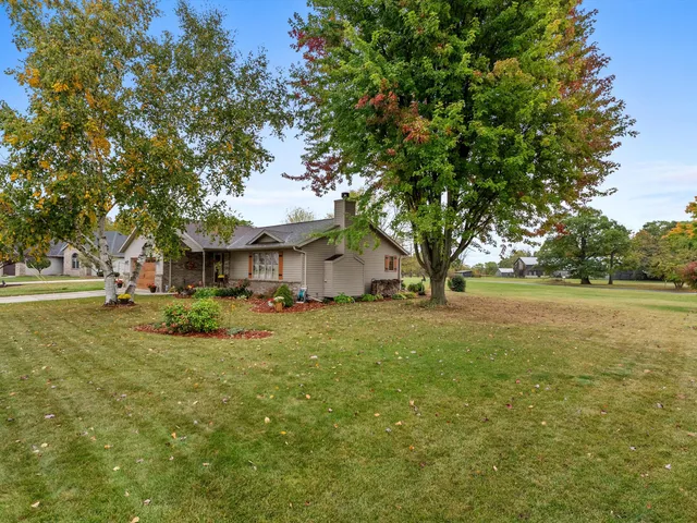 $399,900 | 501 River Bluff Drive, Manitowoc, WI 54220