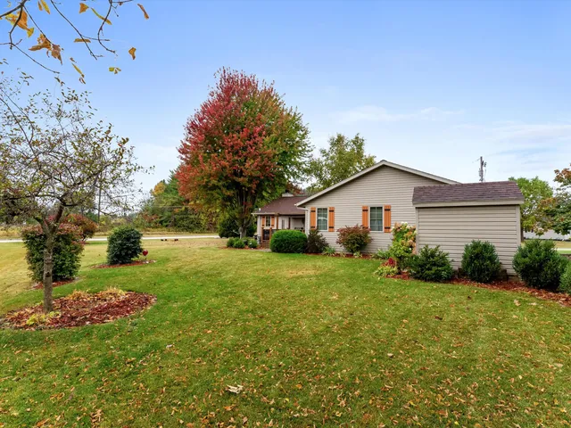 $399,900 | 501 River Bluff Drive, Manitowoc, WI 54220