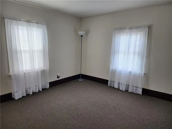 $1,200 | 1636 Philadelphia Street, Indiana, PA 15701