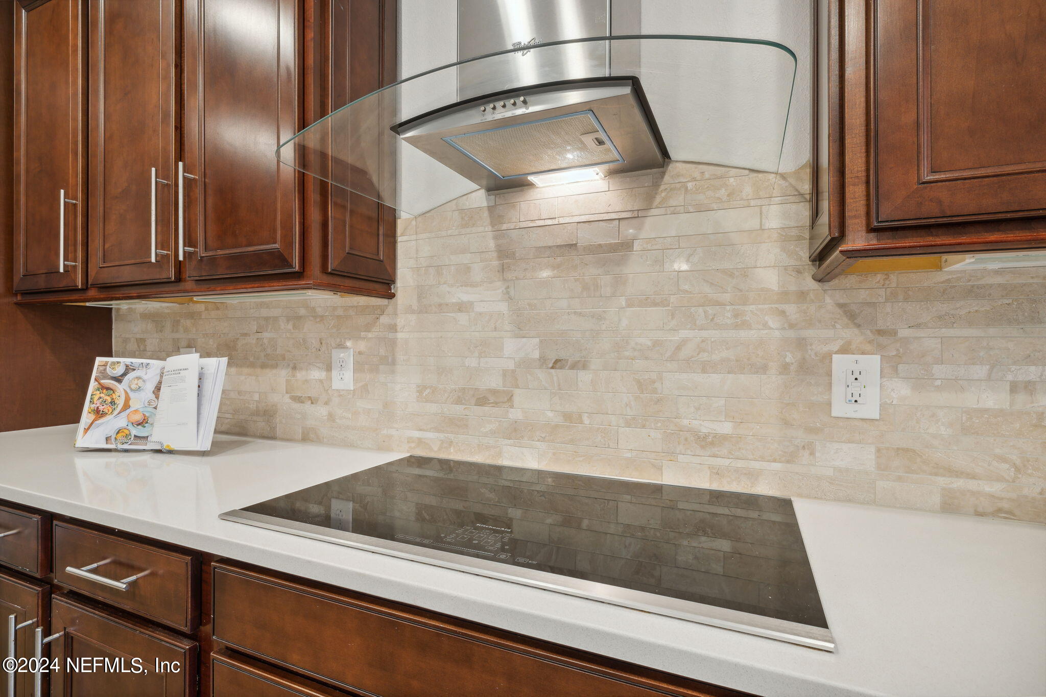 376 Eagle Pass Drive Ponte Vedra, FL 32081 - Photo 8 of 52 a bathroom with a bathtub