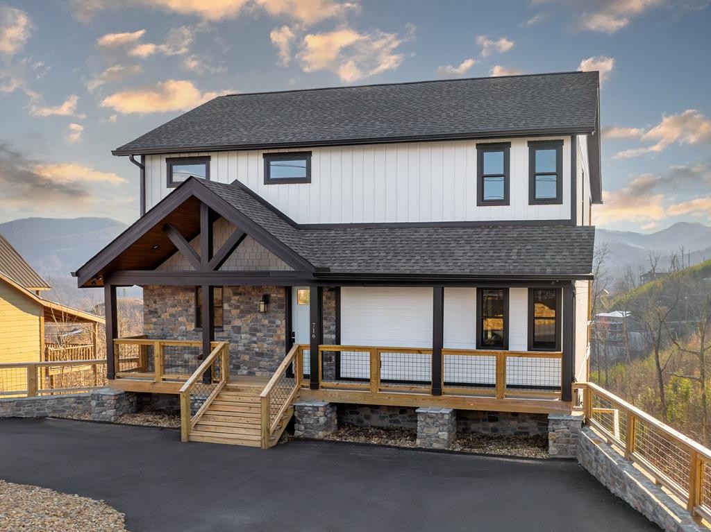 716 Village Loop Road Gatlinburg, TN 37738 - Photo 1 of 58 Gallery Image 1