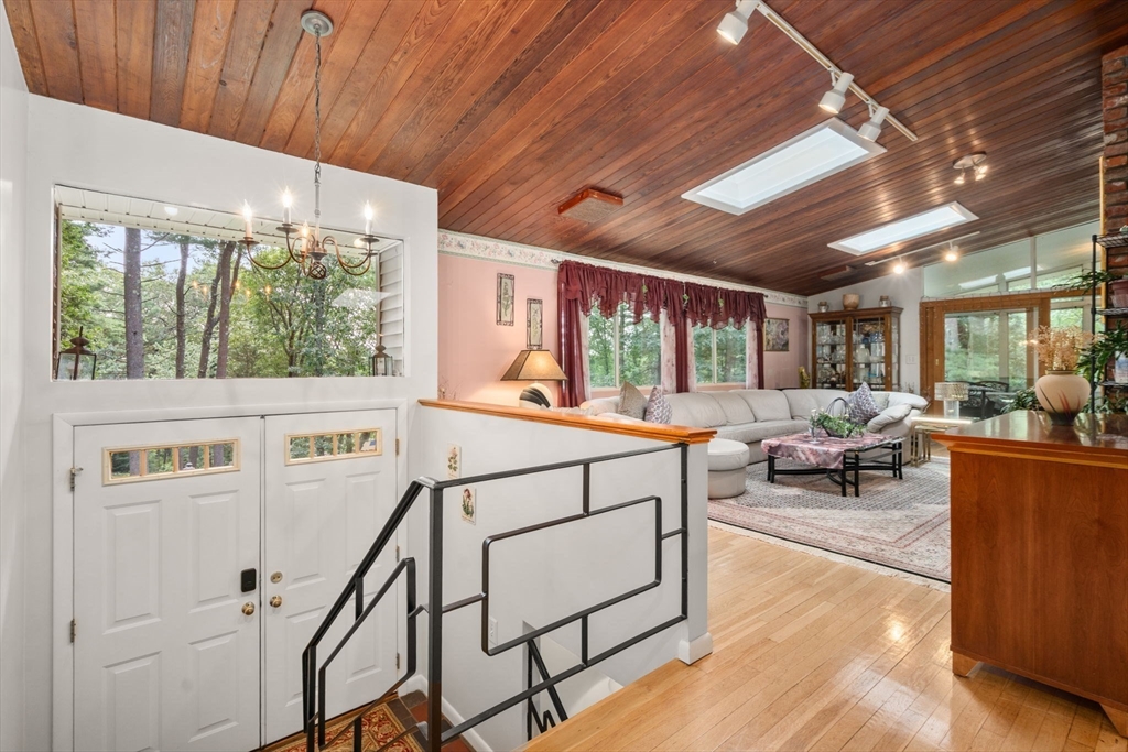 27 Alden Road Wayland, MA 01778 - Photo 4 of 29 Gallery Image 4