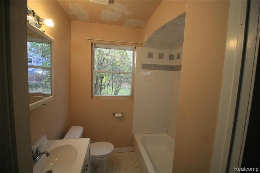8895 Inkster Road Livonia, MI 48150 - Photo 18 of 22