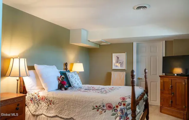 $40,000 | 27 Hill Road, Stillwater, NY 12170