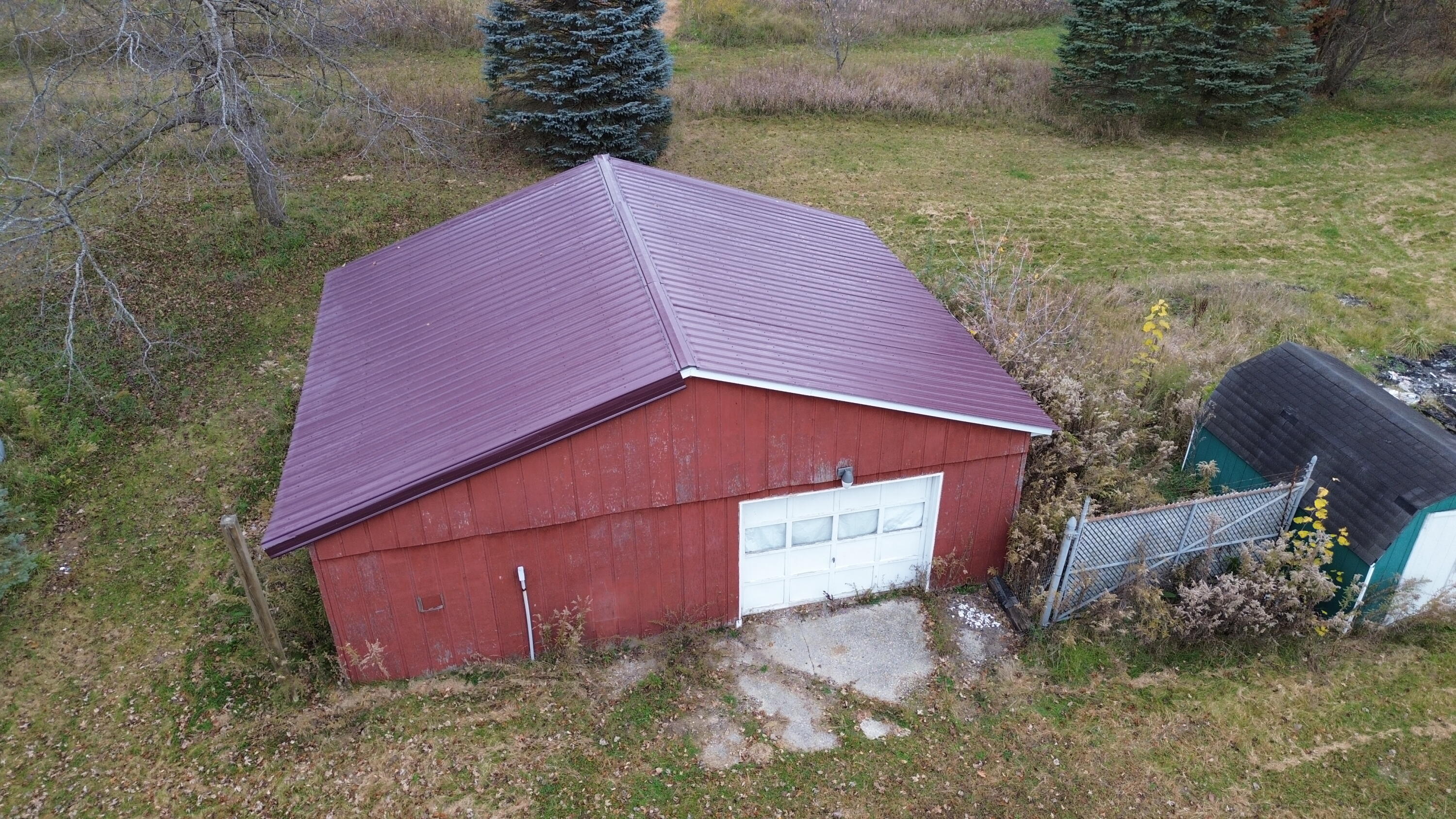 9526 Monroe Road Elwell, MI 48832 - Photo 15 of 20 24x30garage