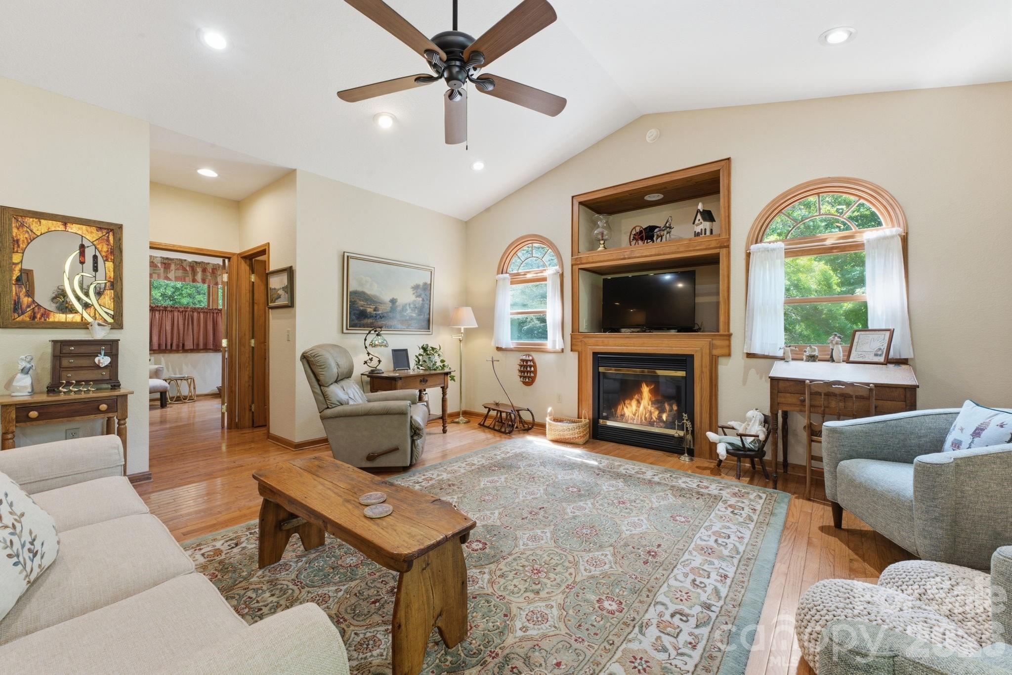 121 Forest Run Road, Unit 121 Whittier, NC 28789 - Photo 24 of 42