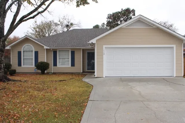 $2,350 | 110 Sandalwood Drive, Brunswick, GA 31525