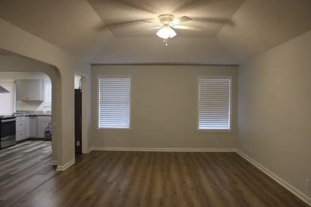 $2,350 | 110 Sandalwood Drive, Brunswick, GA 31525