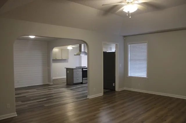 $2,350 | 110 Sandalwood Drive, Brunswick, GA 31525